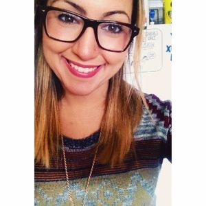 Meet your Posher, Ashley