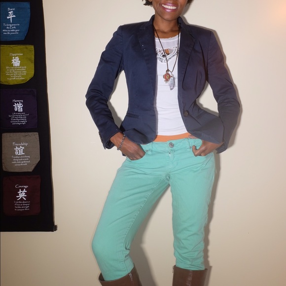 American Eagle Skinny Jeans. Color: Mint
