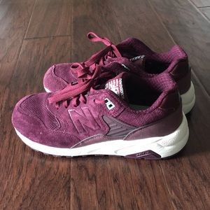 Women's New Balance 580 Sneakers