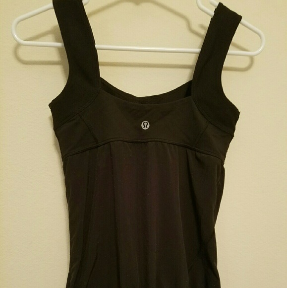 Black Lululemon tank top