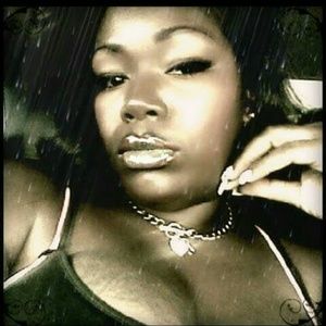 Meet your Posher, Altisha