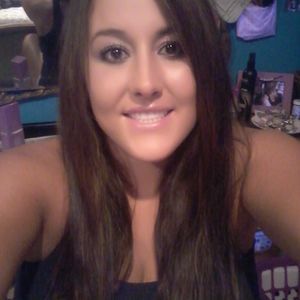 Meet your Posher, Emilee