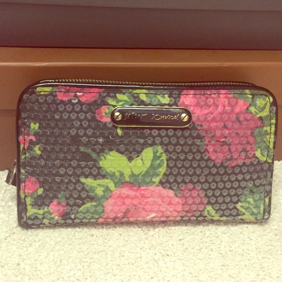 Betsey Johnson floral wallet