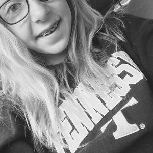 Meet your Posher, Olivia