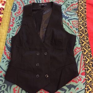 Black- women's stylish vest!