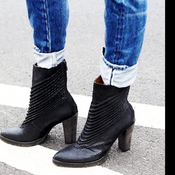 Free People Shoes - Free People black texture leather Ankle Boot 6.5/7