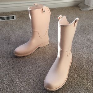 Zara pink rain boots