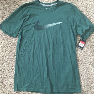 NWT Green Nike Men's t-shirt