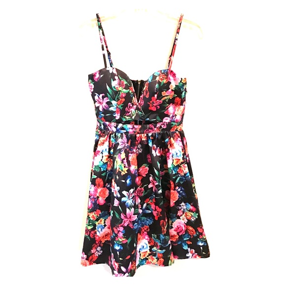 Floral and Black Fit & Flare Dress🌸🌼