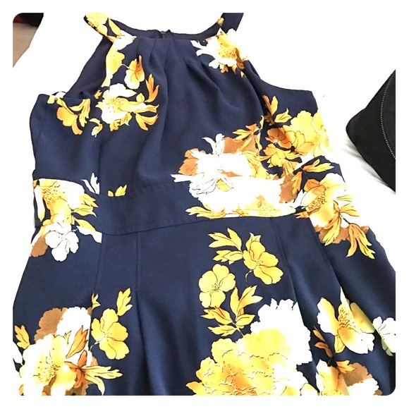 👗Perfect Dress Barn Dress