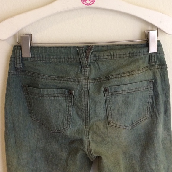 Green tie dye jeggings by Uproar size 00 stretchy - Picture 7 of 8