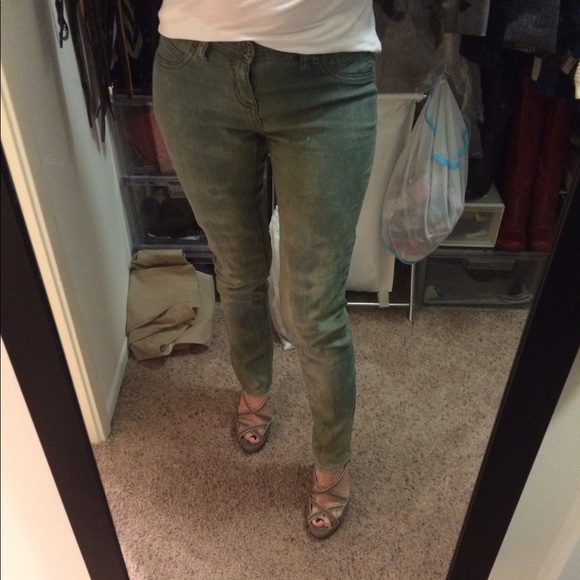 Green tie dye jeggings by Uproar size 00 stretchy - Picture 3 of 8