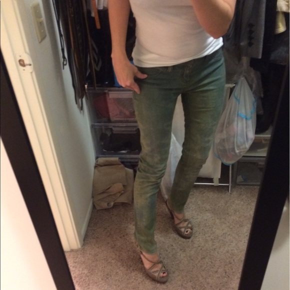 Green tie dye jeggings by Uproar size 00 stretchy - Picture 8 of 8