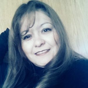 Meet your Posher, Claudia