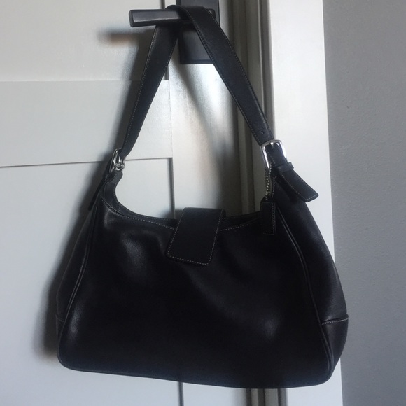 Coach Leather Shoulder Bag -Black