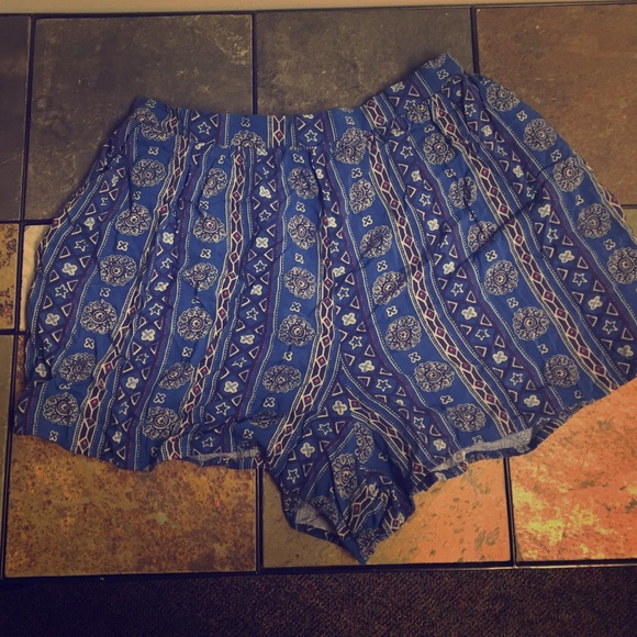 Hollister patterned shorts