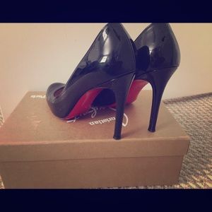 Simple Patent Leather Black Pumps