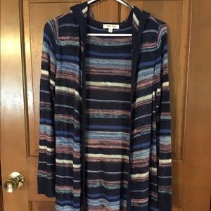 Long (knee length on me) open sweater- small
