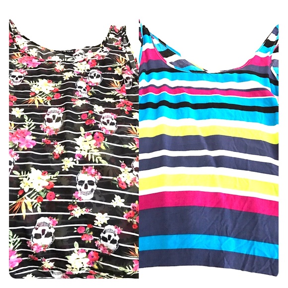 ✨Bundled✨ 2 Torrid Shirts!!