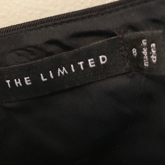 Black sleeveless dress with pockets - Picture 3 of 4