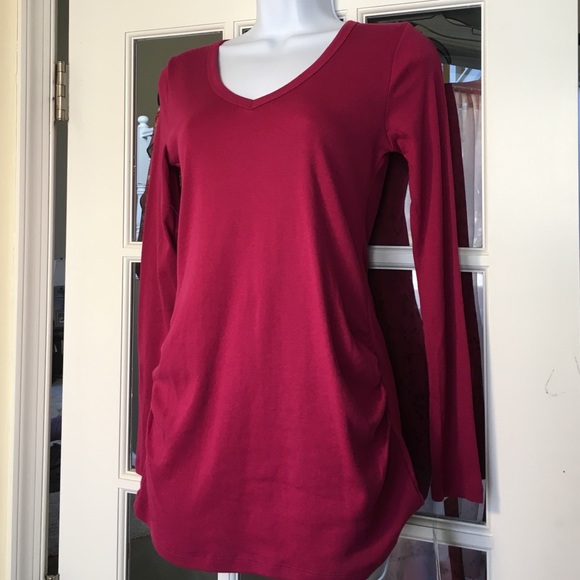 SOLD Maternity S M Oh Baby by Motherhood Wine Top - Picture 2 of 5