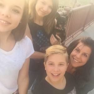 Meet your Posher, Lori