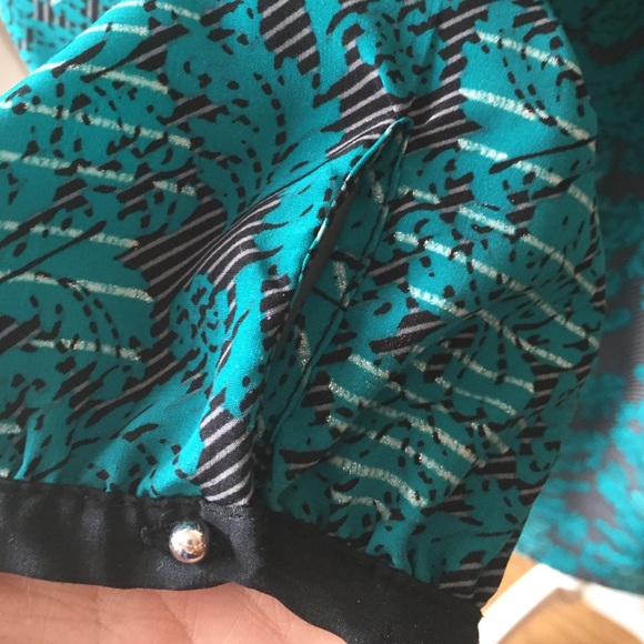 New York & Company Printed Blouse - Picture 4 of 4