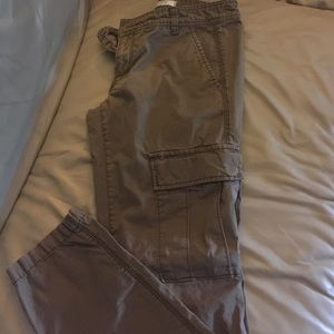 Loft Cargo pants army green