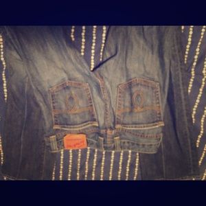 Lucky jeans