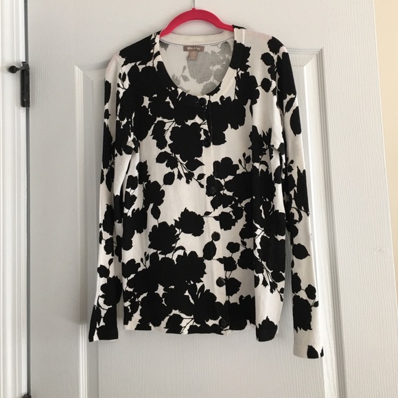 Sweater/ Cardigan with black flowers. Long sleeves