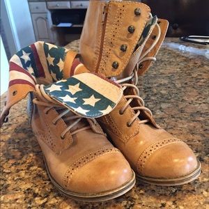 American rag American flag boots