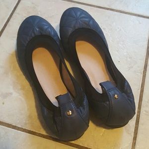 NWOT Adorable Navy Quilted Ballet Flats. Size 7.5