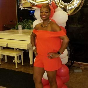 Meet your Posher, Veronica