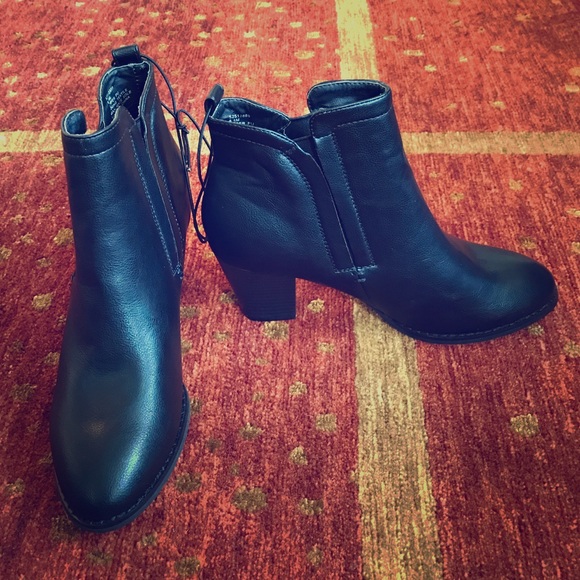 Brand new black booties!