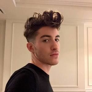 Meet your Posher, Matthew