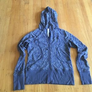 Lululemon lightweight sweatshirt 6