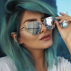 Silver Mirrored Sunglasses