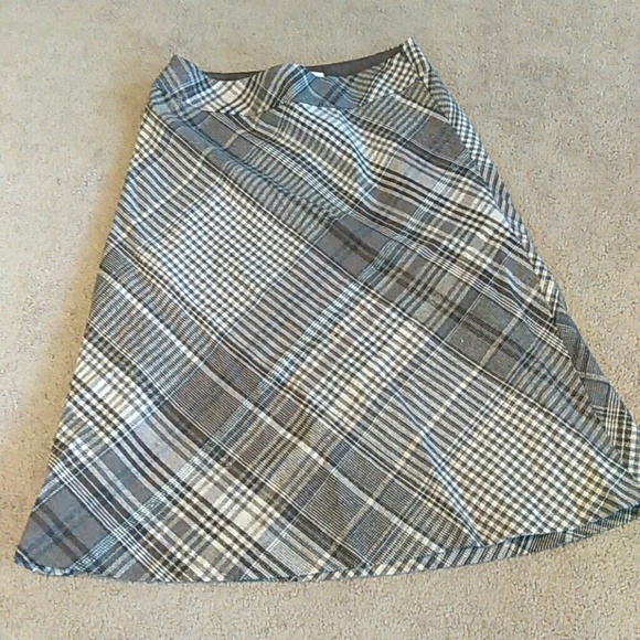 Wool skirt