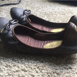 Micheal Kors flats