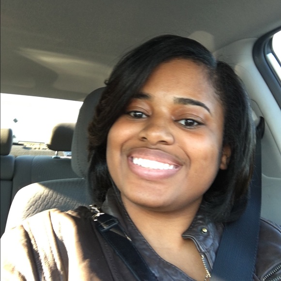 Meet your Posher, Dynee