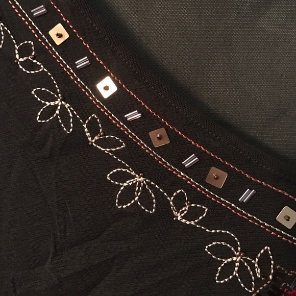 Sheer embellished top - Picture 3 of 4