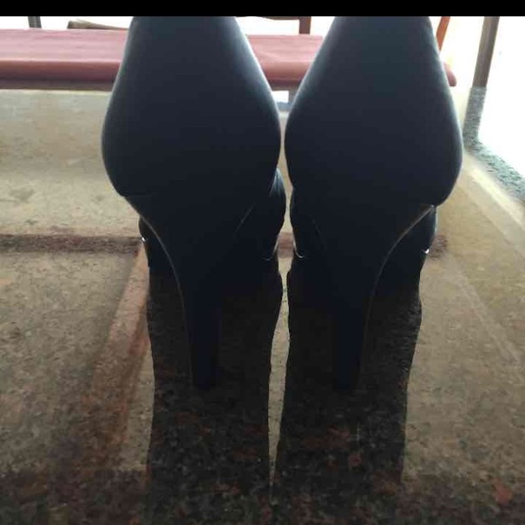 Blue pumps - Picture 2 of 2