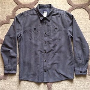 Patagonia Men's Large Button down