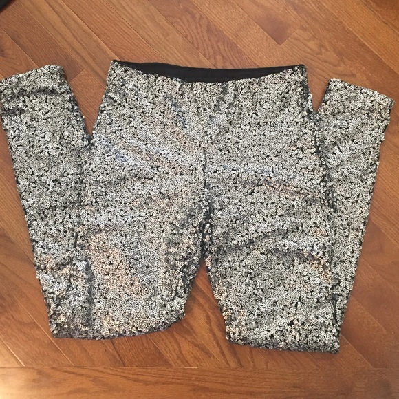 Silver sequin leggings!