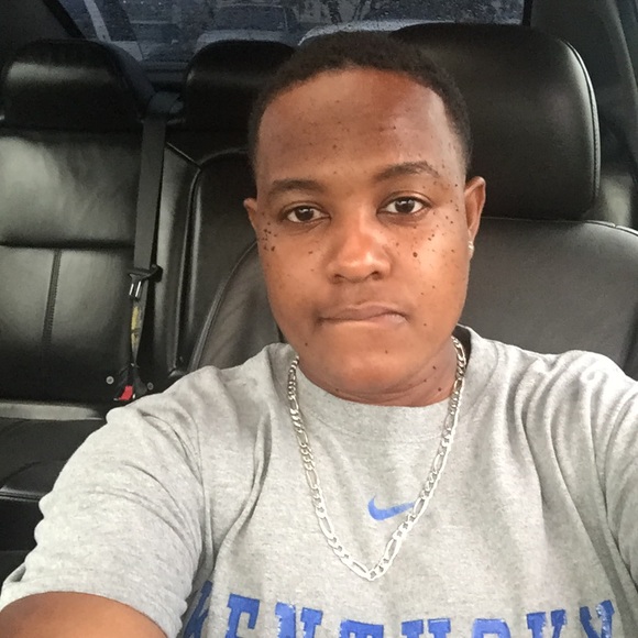 Meet your Posher, Tina