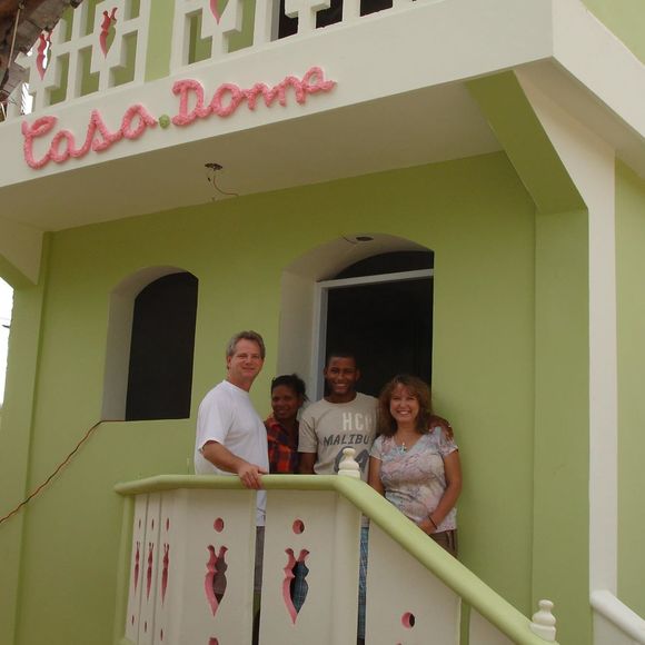 Meet your Posher, Ladonna - Picture 1 of 1
