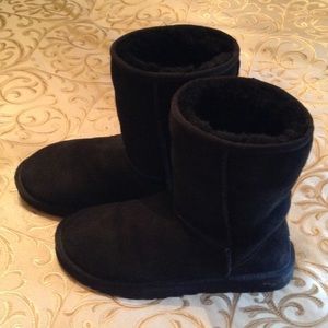 Ugg Fur lined black boots