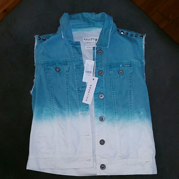 Bullhead size S jean vest fade NWT