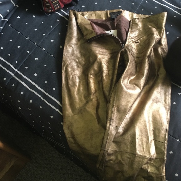 Leather gold bcbg pants 100% leather - Picture 2 of 3