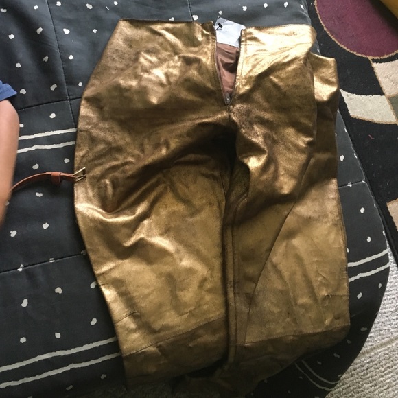Leather gold bcbg pants 100% leather - Picture 3 of 3